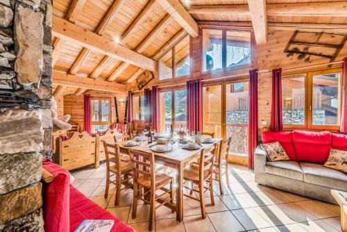 Les Almes Ski Chalet | Chalet Gypaete - Chalet Traditionnel 90m2 - 5 chambres, 4 salles de bain, sauna MAE-5891