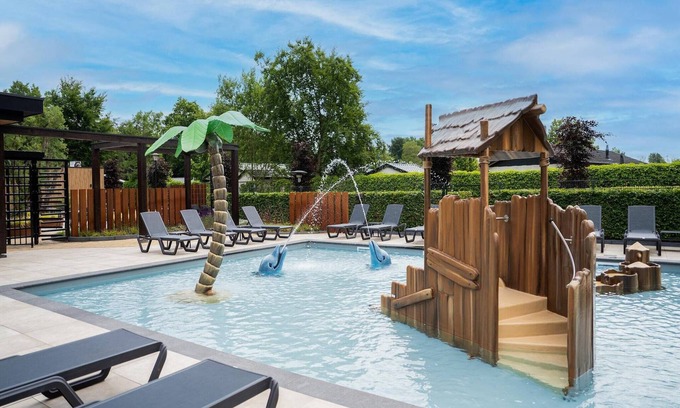 Municipality of Veldhoven Ski Chalet | Chalet in Brabant with Spacious Garden