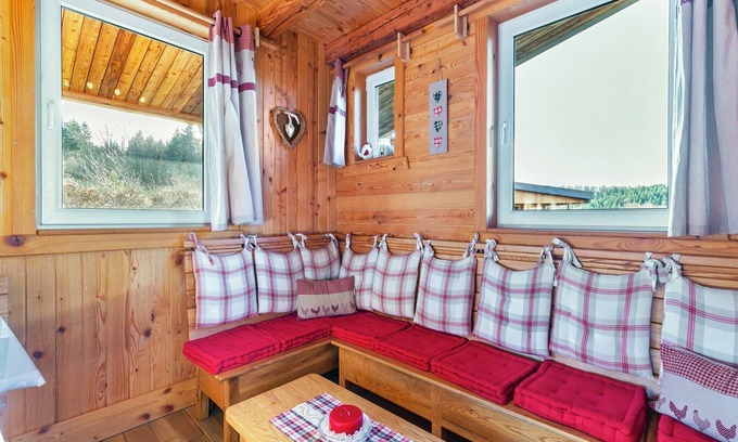 Harreberg Ski Chalet | Chalet in Harreberg with Garden Views