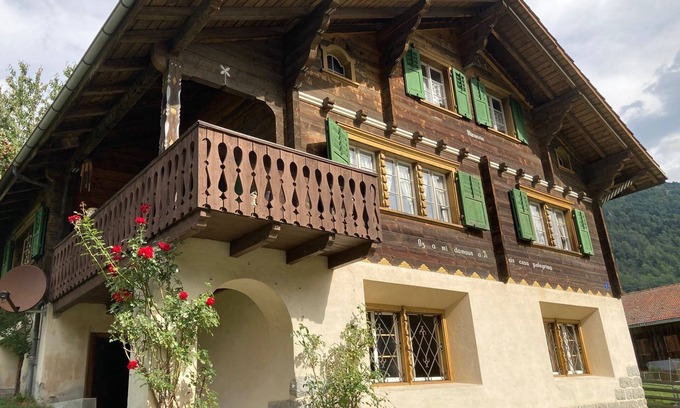 Tavanasa House | Chalet in Switzerland, 10 minutes from the slopes