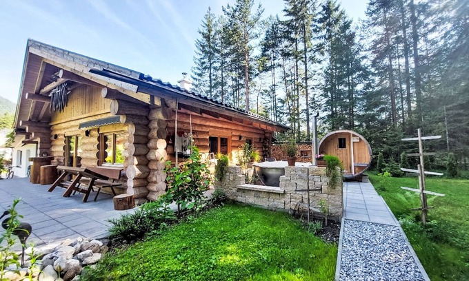 Stanzach House | Chalet Lechtraum by Interhome