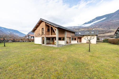 Aigueblanche Ski Chalet | chalet pierre et bois