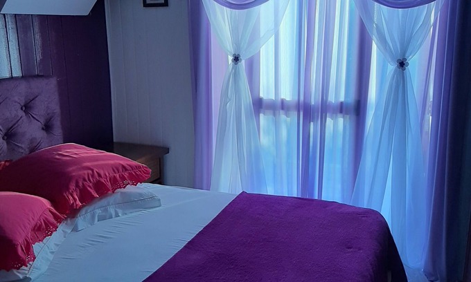 Carniel Ski Chalet | Chalet pink charms
