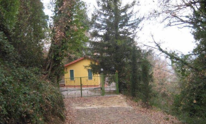 Panicale Ski Chalet | Chalet Romantic and peaceful - one bedroom, covered panoramic terrace barbecue