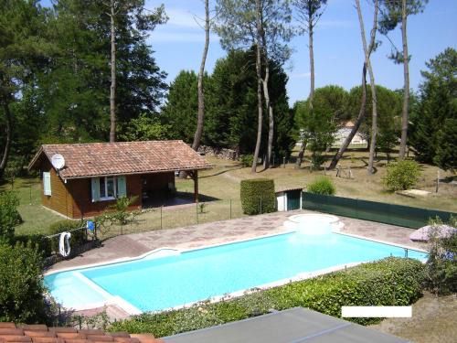 Saint-Julien-en-Born Ski Chalet | Chalet Saint Julien en Born
