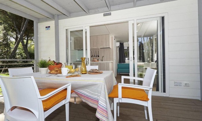 Baia Domizia Ski Chalet | Chalet w Terrace & Pool