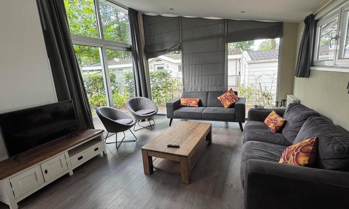 Susteren House | Chalet with 4 bedrooms and a terrace
