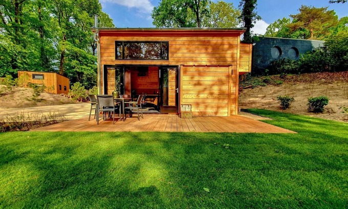 Belfeld House | Chalet with a terrace