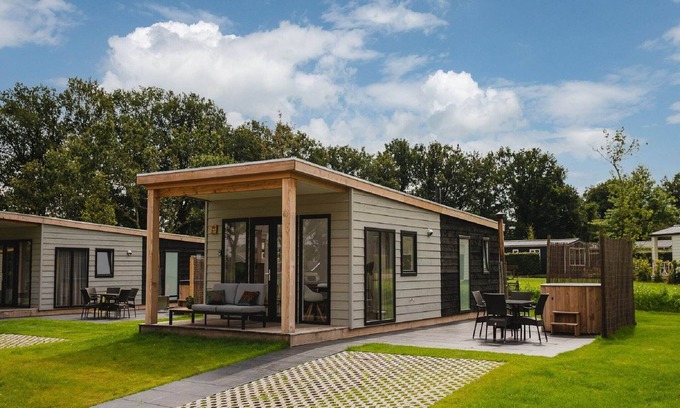 Municipality of Rijssen-Holten Cottage | Chalet with Hot Tub and Stunning Views