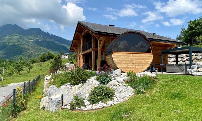 Thyez Ski Chalet | Chalet with Mountain Views, Jacuzzi and Sauna