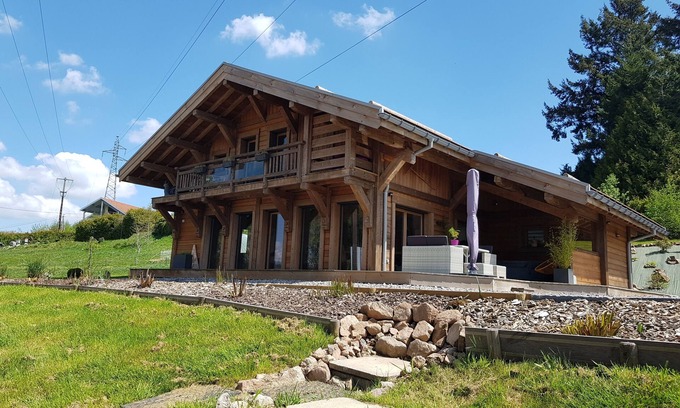Gerardmer Ski Chalet | Chalets du Costet - quiet location -jacuzzi/sauna -lake view -near the slopes