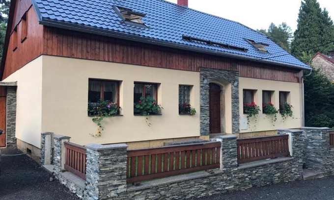 Stare Krecany Villa | Chalupa Brtníky