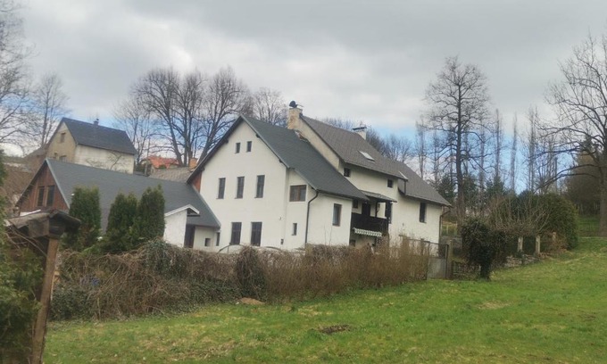 Svetla nad Sazavou Villa | chalupa u potoka