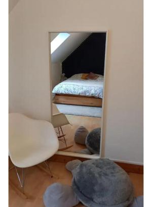 Frouville House | Chambre Bleue, lit double 2 personnes, Maison en plein coeur du Parc Régional du Vexin