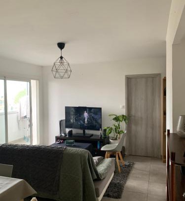 Celleneuve House | Chambre dans appartement proche école MBS