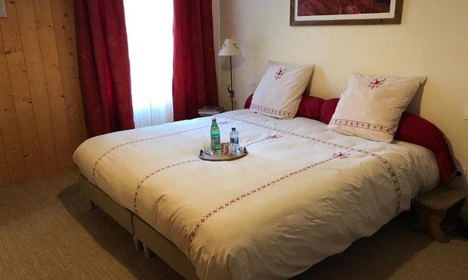 Treffort Bed & Breakfast | Chambre LA LONGERE