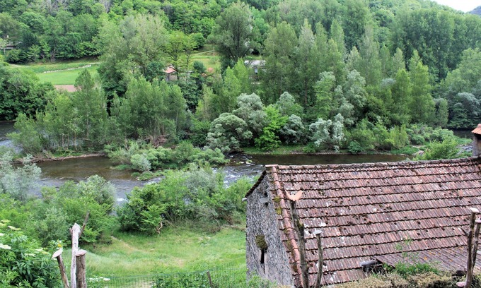 Bellegarde-Marsal Cabin | Chambre Rustique au Bord du Tarn