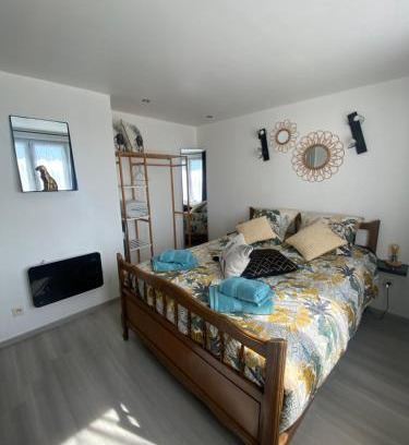 Ecques House | Chambre safari individuelle avec partie commune A 6min de l A26 et 15 min de stOmer, lumbres et aire sur la lys