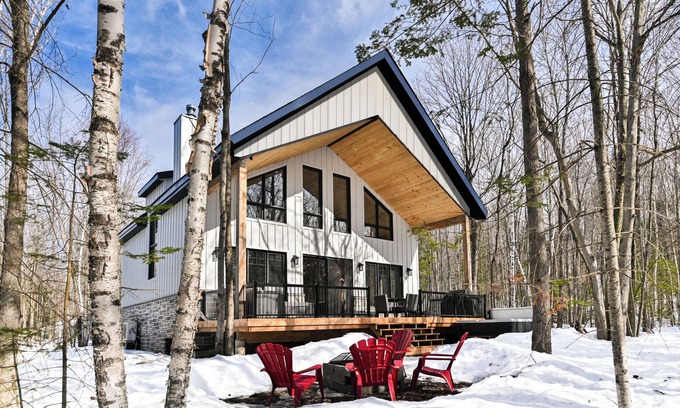 Amherst Ski Chalet | Chamonix Kanata Tremblant 140 Pavillon-Kanata