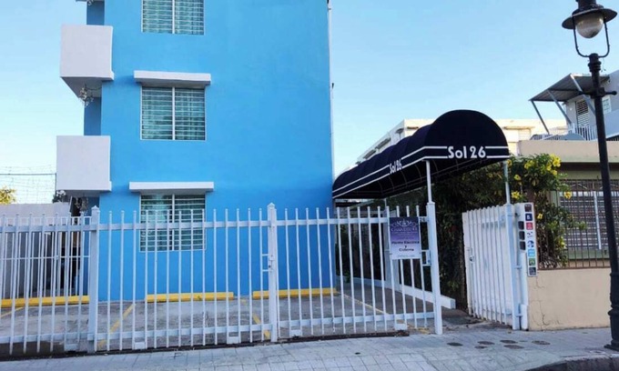 Ponce Centro Apartment | Chandelier 302