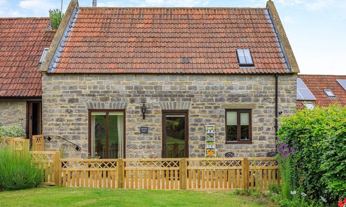 Ashcott Cottage | Chapel Barn - UK46738