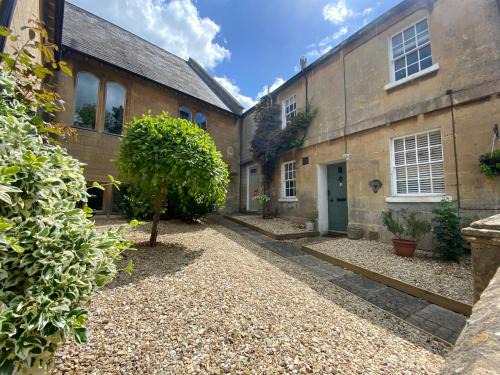 Box House | Chapel Cottage Idylic Village Holiday Home