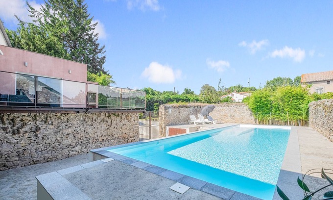 Saint-Denis House | Character House in France with Pool