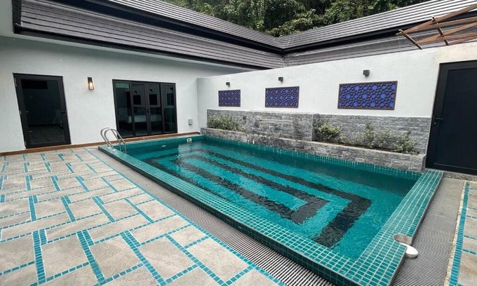 Bentong House | Charis Janda Baik Semi-D Villa 5:3 Bedrooms + Pool