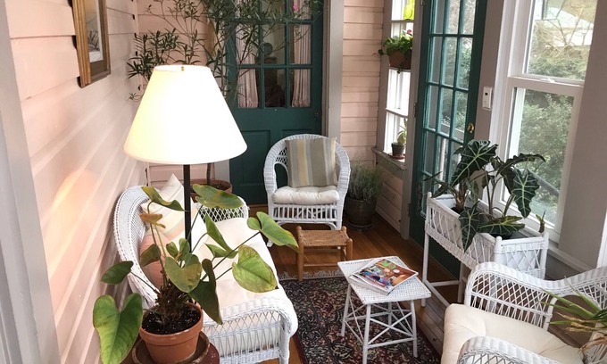 South Boston Bed & Breakfast | Charles Bass House Bed & Breakfast