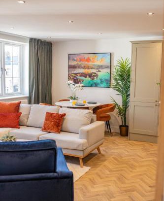 Salisbury Apartment | Charles Hope Salisbury Centre