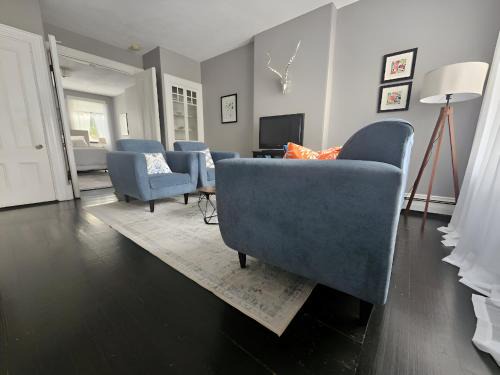 Thompson Square - Bunker Hill Apartment | Charlestown Gem