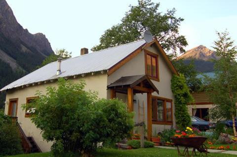 Field House | Charlie's Guesthouse