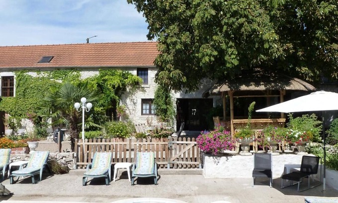 Tavers Bed & Breakfast | Charm in the heart of castles: Room with Wifi