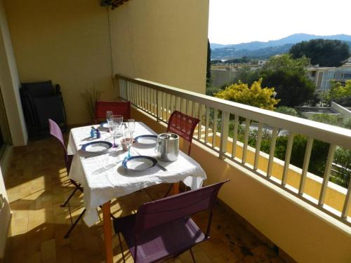 La Faviere Apartment | Charmant appart T2 avec terrasse, proche plage et commerces, garage privé, Bormes-les-Mimosas - FR-1-251-755