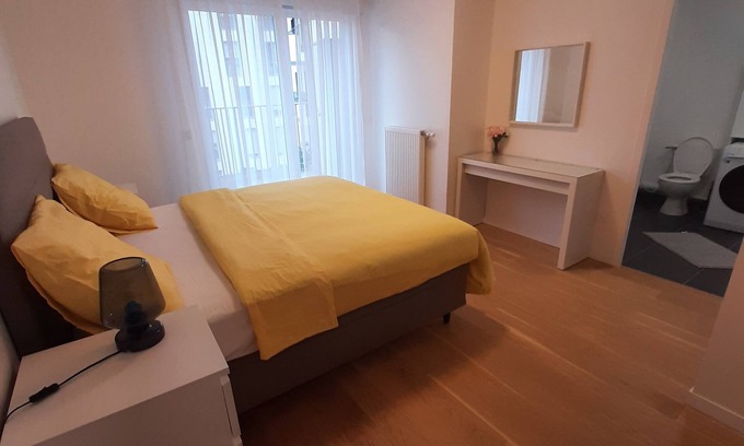 Plateau - Mont-Valerien Apartment | Charmant Appartement à Nanterre