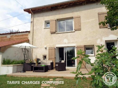 Maringes House | Charmant Gîte dans les Monts du Lyonnais avec Jardin, Terrasse et Confort Moderne - FR-1-496-174