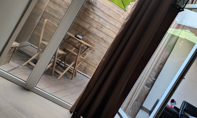 Bergues Apartment | Charmant Hébergement Avec Jaccuzi et Sauna Privatif