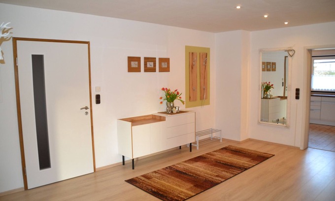 Georgensgmuend Apartment | Charmante Ferienwohnung mit Zwei Schlafzimmern und Wintergarten