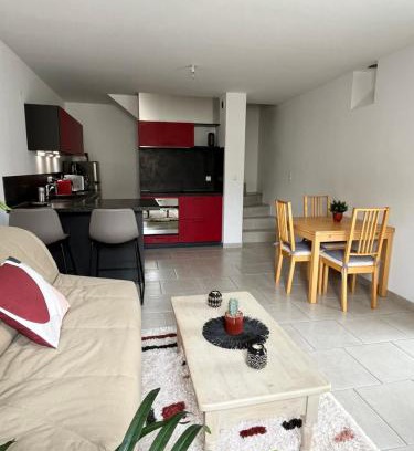 Saint-Nazaire-le-Desert House | Charmante maison rue du Lavoir