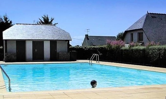 Batz-sur-Mer Apartment | Charmante Maison avec Piscine, Tennis, Proche Mer - Idéal Famille - FR-1-392-140