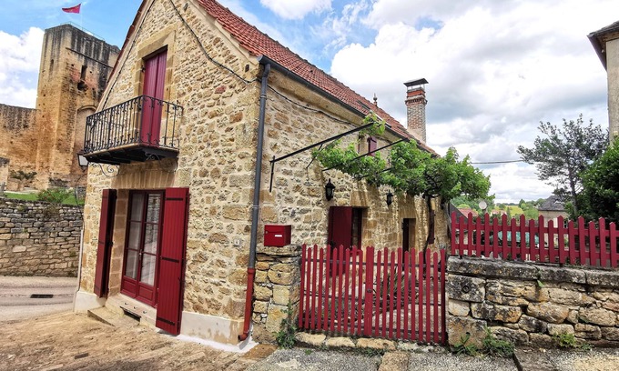 Carlux House | Charmante Maison de Bourg en Périgord Noir, Dordogne