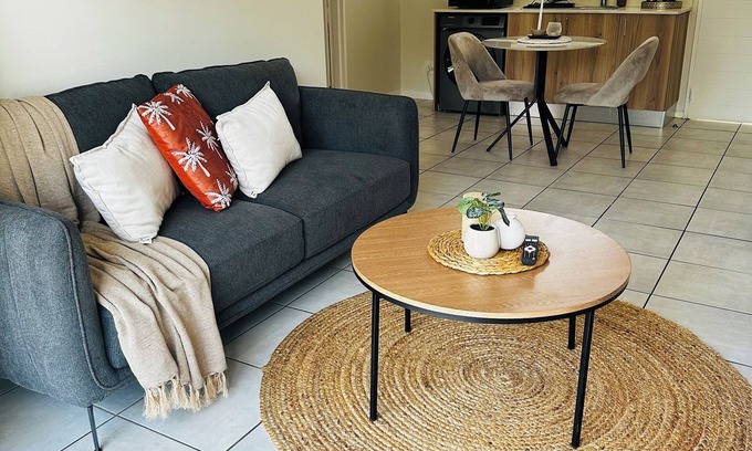 Boksburg Apartment | Charming 1-bedroom apartment in Boksburg near OR Tambo International Airport
