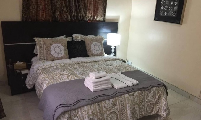 Lekki Phase 1 Condo | Charming 1 Bedroom Apartment - Your Perfect Urban Retreat!