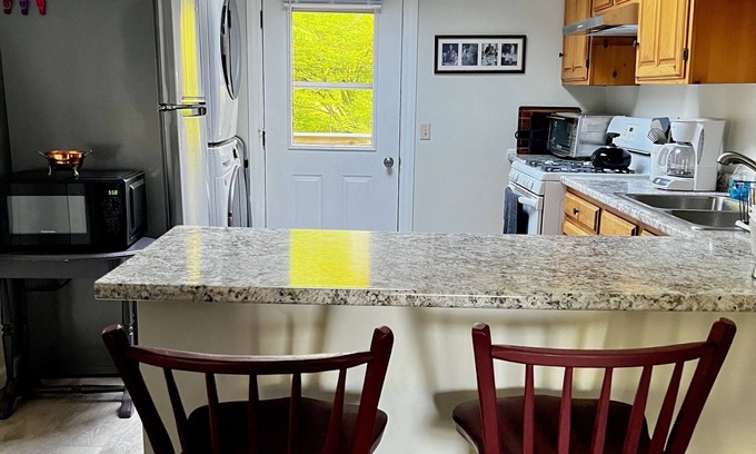 Lenox Dale Apartment | Charming 1-bedroom apartment in wonderful Lenox Dale