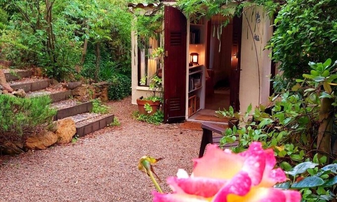 Vidauban Cabin | Charming 1 bedroom Cabanon between St Tropez & Gorge Verdon