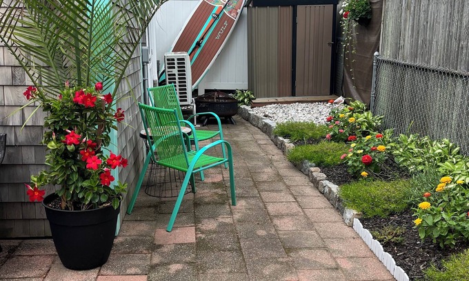 Wareham Center Cottage | Charming 1-bedroom cottage in peaceful Wareham with AC, WiFi