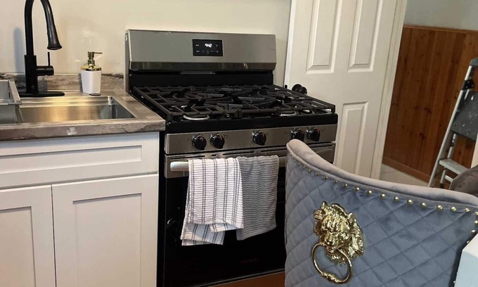 Orchard Park House | Charming 1-bedroom house in fabulous Hamburg