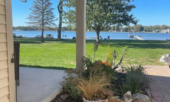 Niles House | Charming 1-bedroom house on Barron Lake