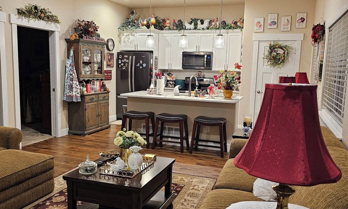 Eaton House | Charming 1-bedroom inlaw suite in wonderful Severance with WiFi, AC
