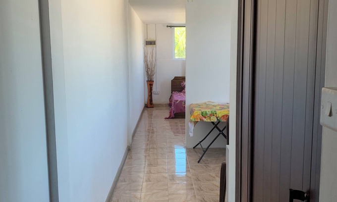 Pamplemousses Apartment | Charming 1-bedroom apartment in Terre Rouge with WiFi
